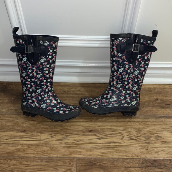 Joe Fresh Kids Rain Boots - Picture 3 of 3